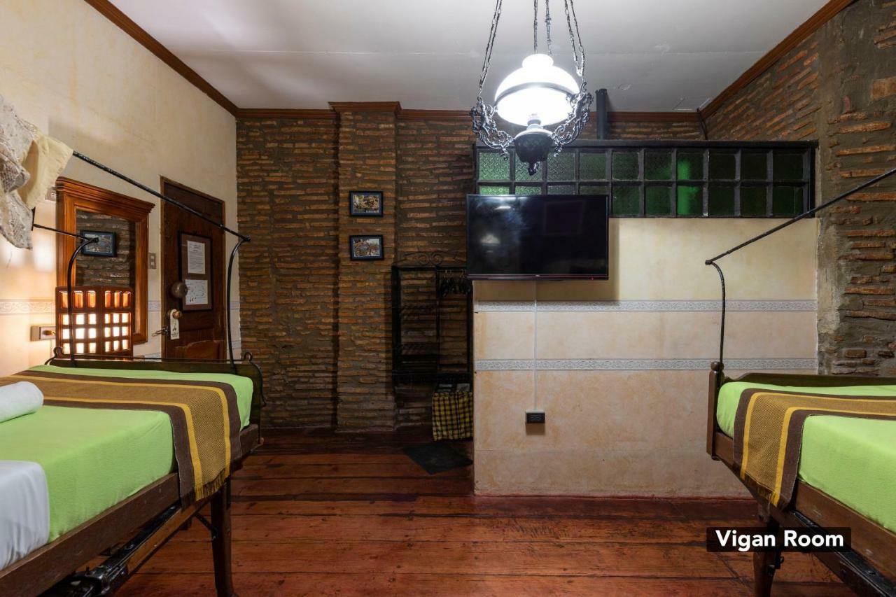 Zen Rooms Grandpa'S Inn Віган Екстер'єр фото