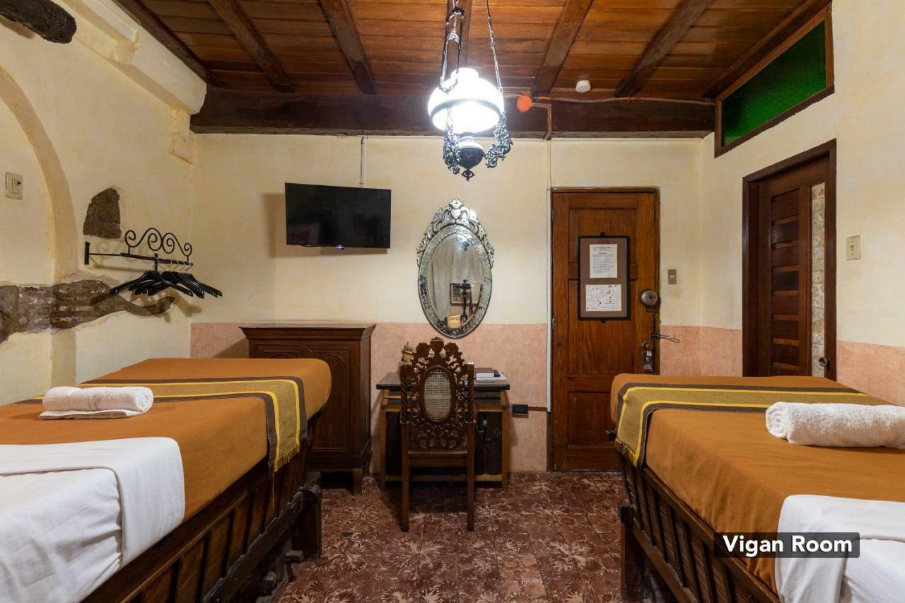 Zen Rooms Grandpa'S Inn Віган Екстер'єр фото